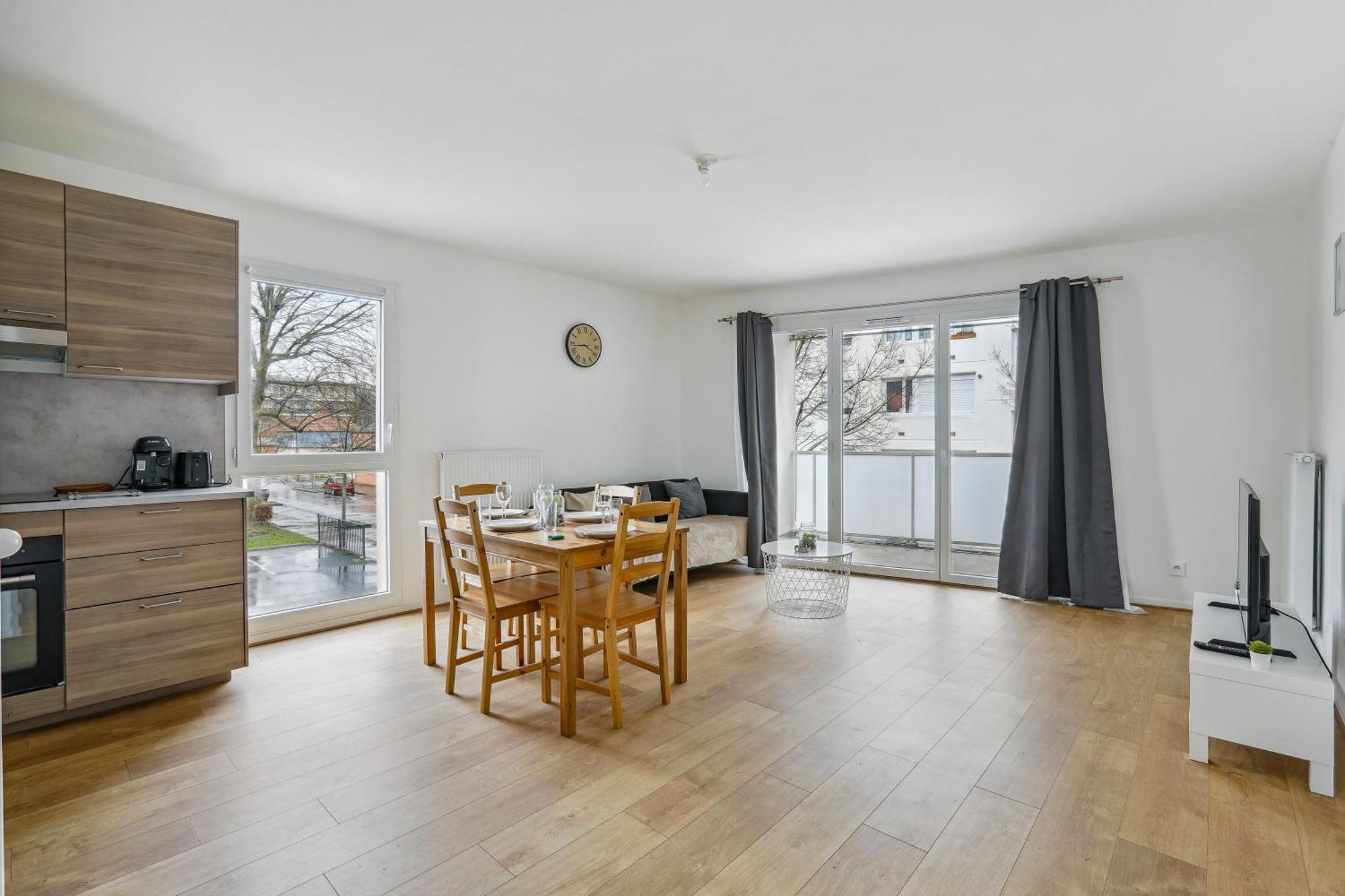 Apartamento Chic Apart With Terace And Parking Ruan Exterior foto